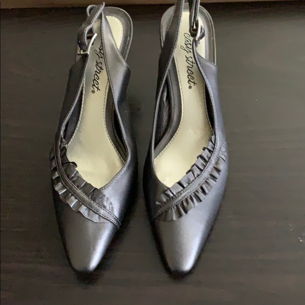 Sling backs metallic